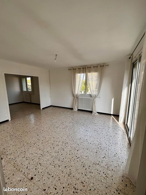 Appartement à louer, 96m², Limoux