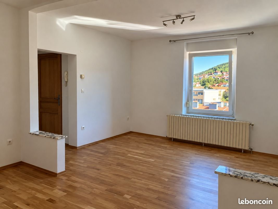 Appartement à louer, 85m², Longwy