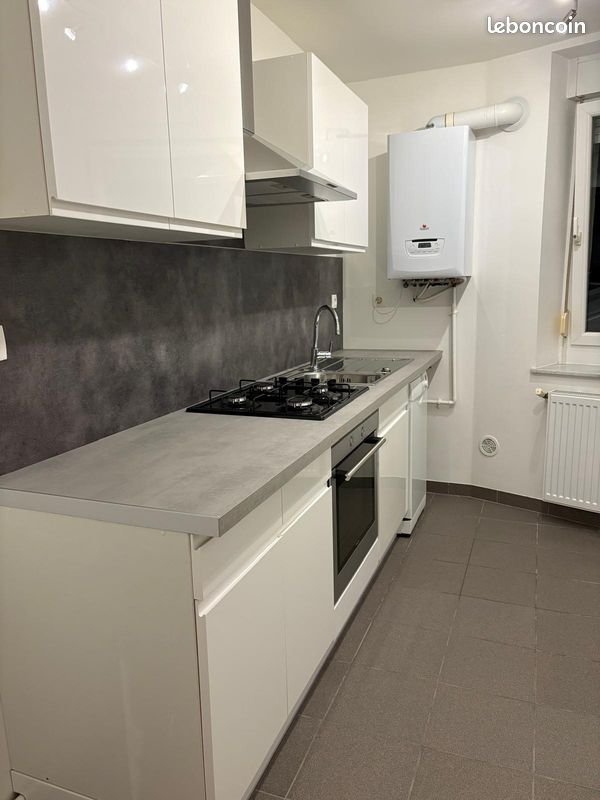 Appartement à louer, 85m², Longwy