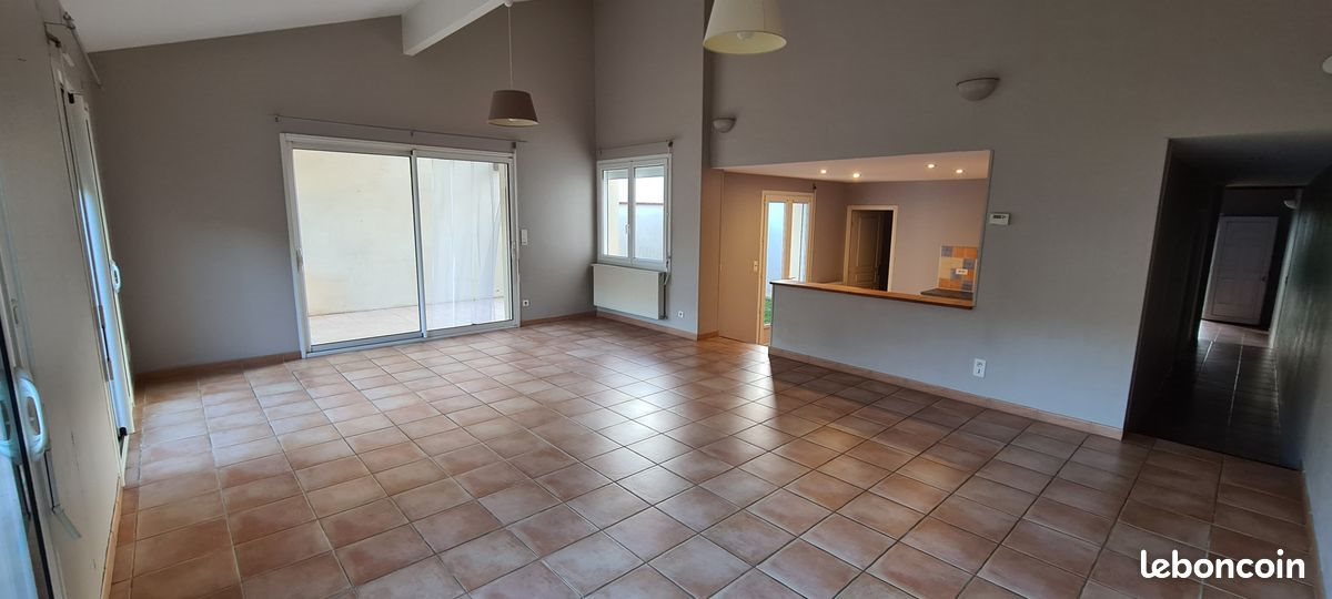 Maison à louer, 136m², Bon-Encontre