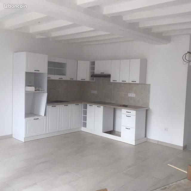Maison à louer, 80m², Coulans-sur-Gée
