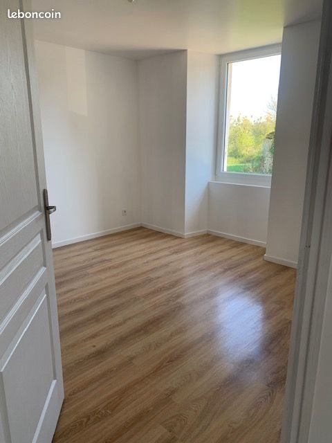 Maison à louer, 80m², Coulans-sur-Gée