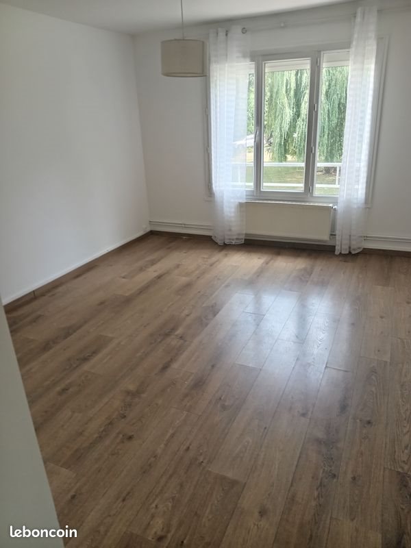 Appartement à louer, 68m², Bougival
