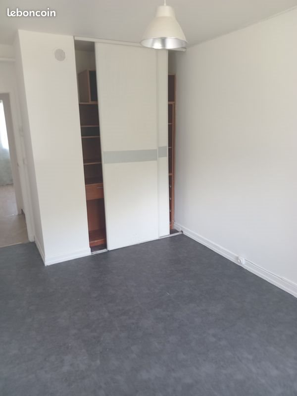 Appartement à louer, 68m², Bougival