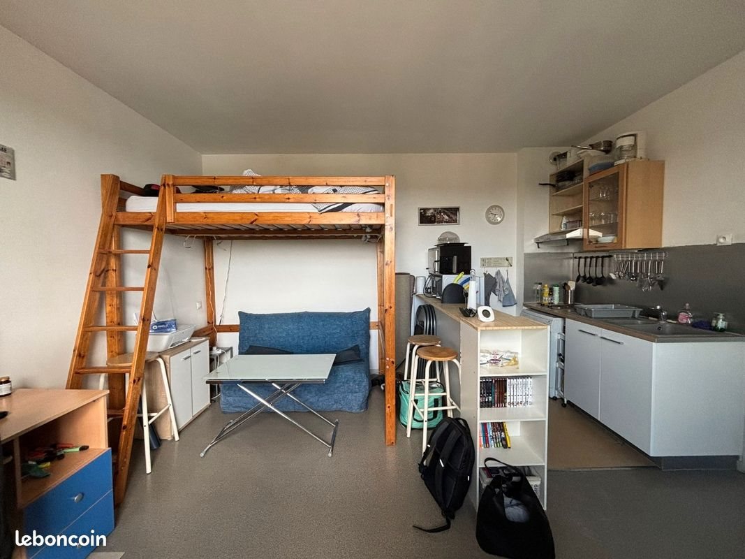 Appartement à louer, 2m², Poitiers