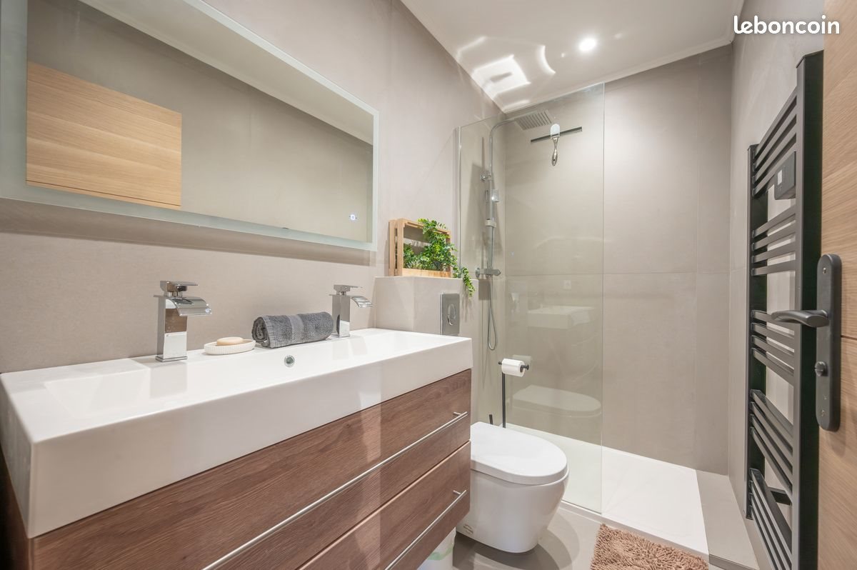 Appartement à louer, 60m², Antibes