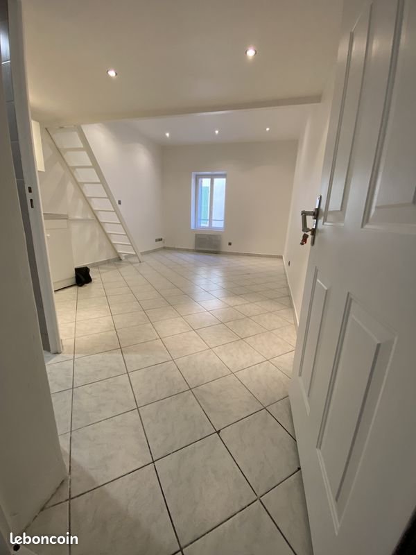 Appartement à louer, 21m², Allauch