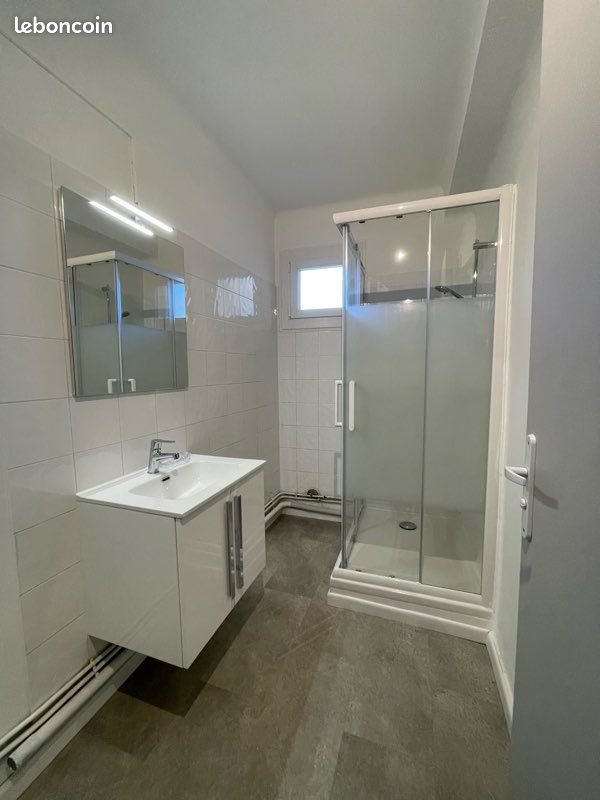 Appartement à louer, 65m², Nîmes