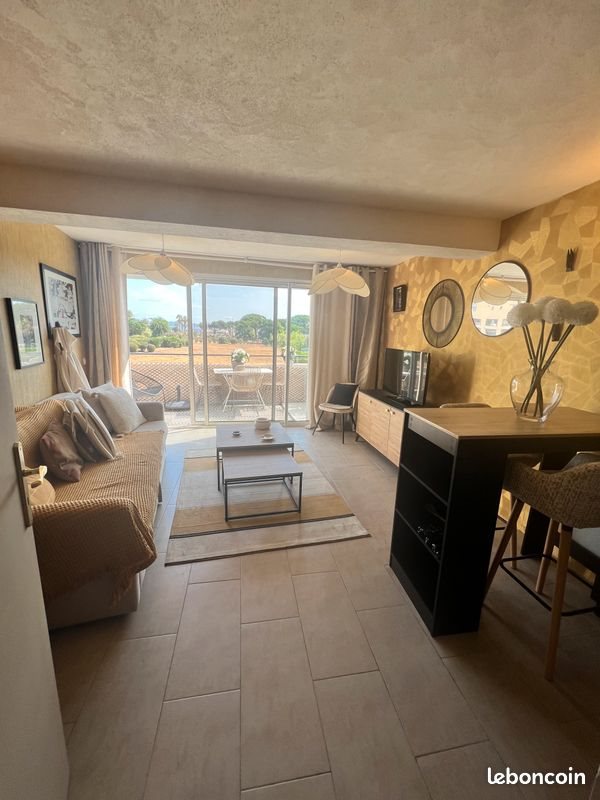 Appartement à louer, 38m², Gassin