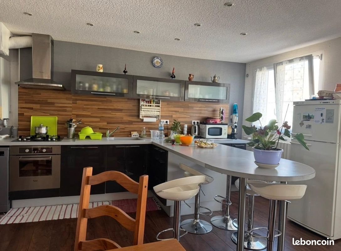 Appartement à vendre, 78m², Commentry