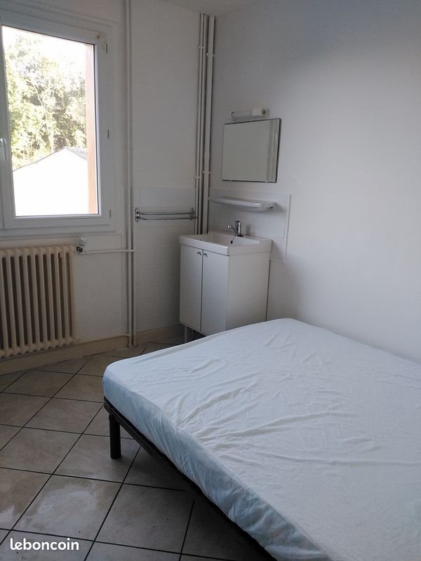Appartement à louer, 17m², Saint-Flour