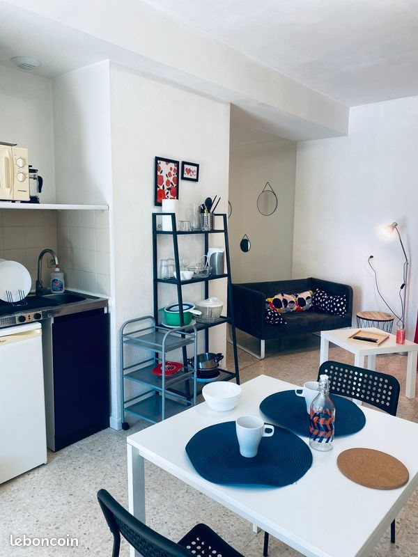Appartement à louer, 25m², Nîmes