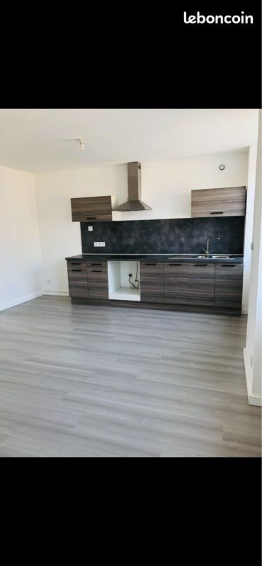Appartement à louer, 60m², Sedan