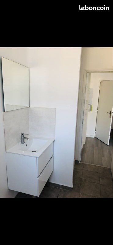 Appartement à louer, 60m², Sedan