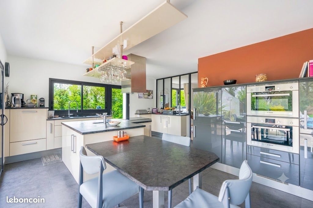 Maison à vendre, 250m², Grandchamp-des-Fontaines