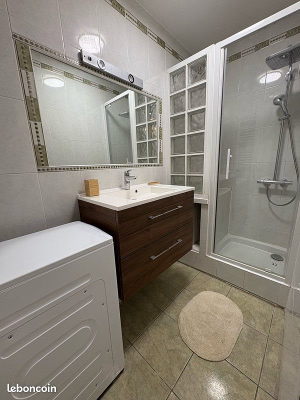 Appartement à louer, 62m², Marseille 8ème