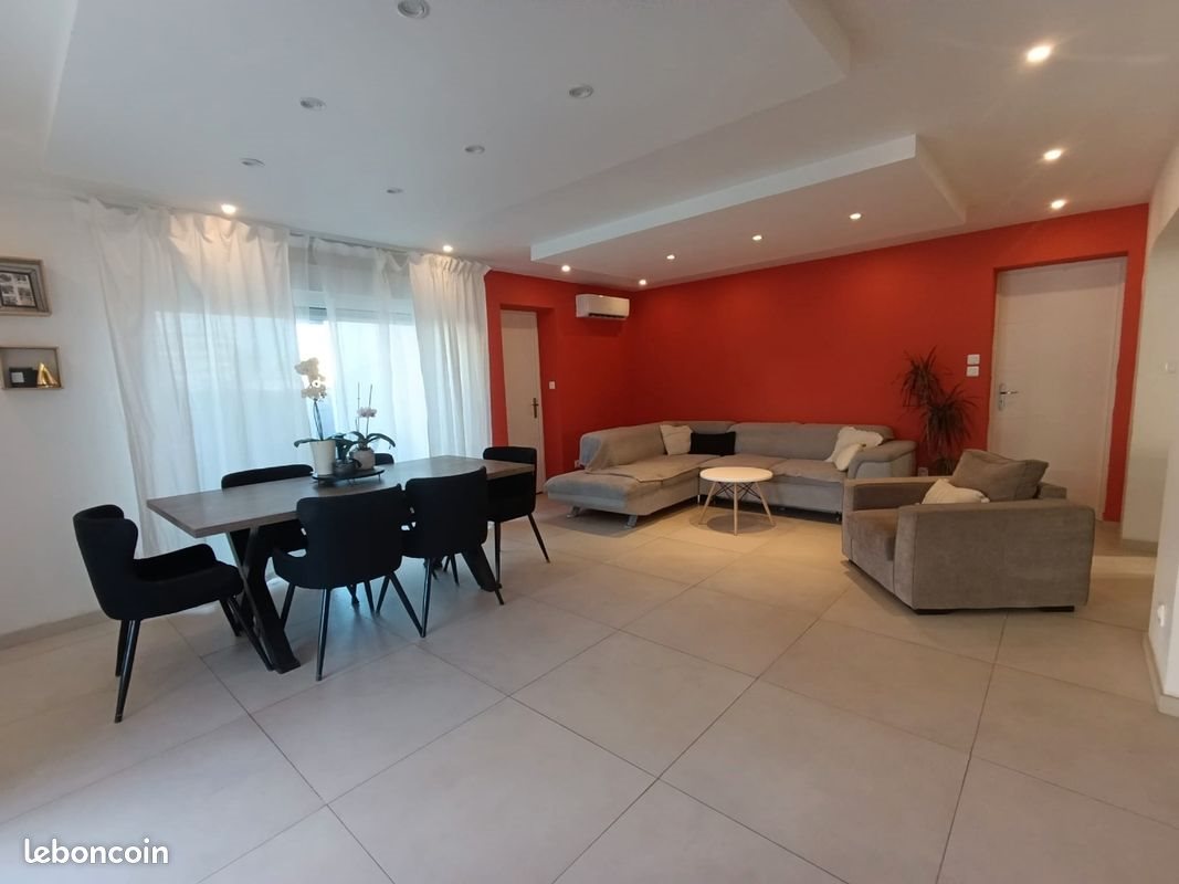 Appartement à louer, 110m², La Roquette-sur-Siagne