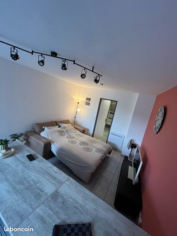 Appartement à louer, 25m², Saint-Chély-d'Apcher