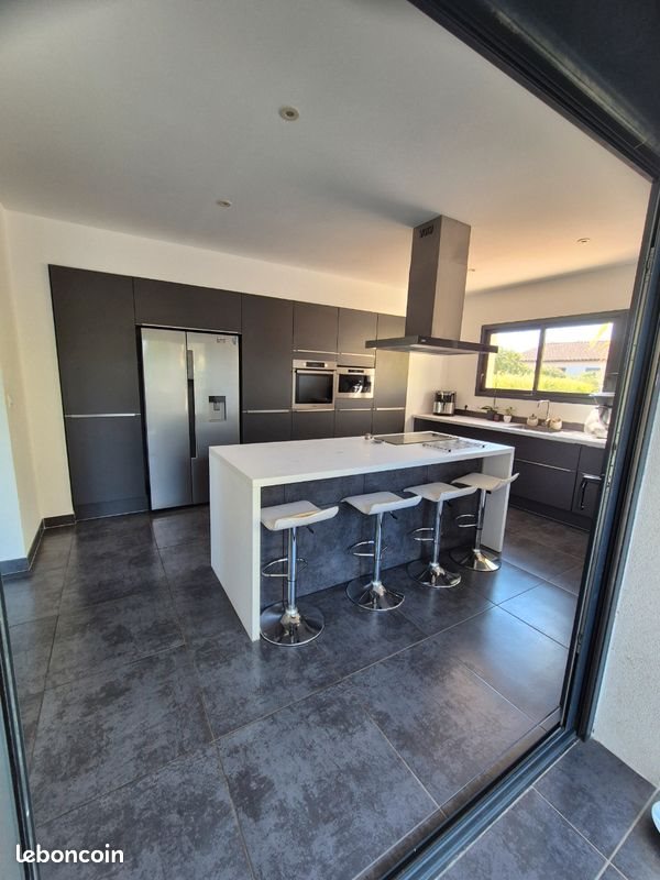 Maison à vendre, 200m², Saint-Siffret