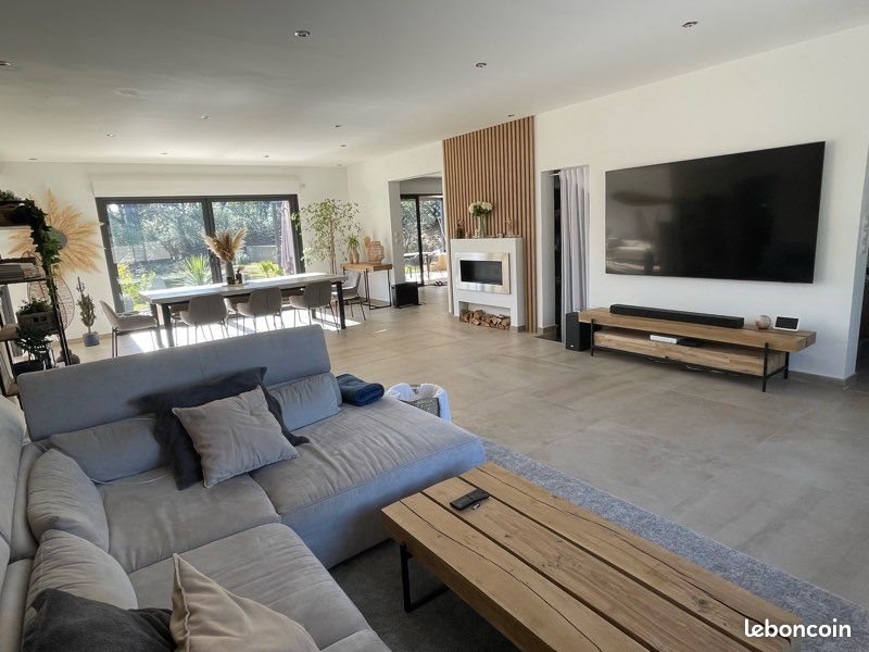 Maison à louer, 200m², Carpentras