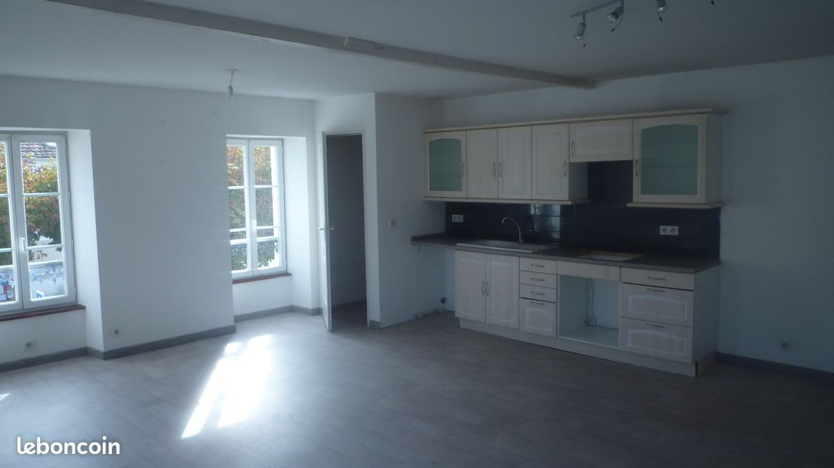 Appartement à louer, 100m², Thairé