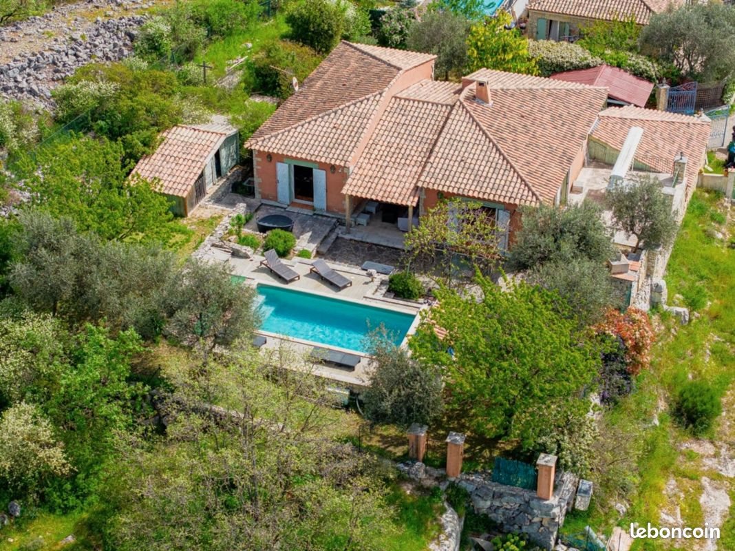 Maison à vendre, 181m², Saint-Vallier-de-Thiey