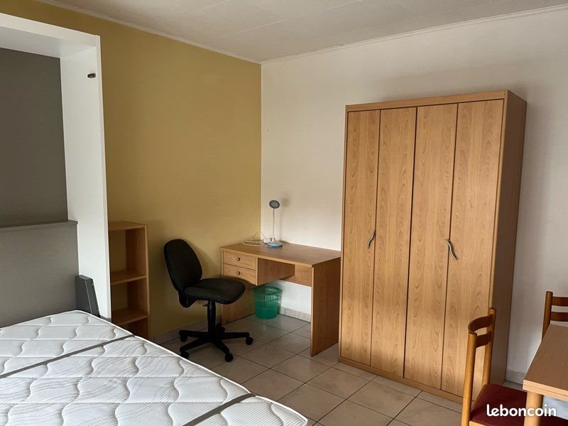 Appartement à louer, 19m², Riom