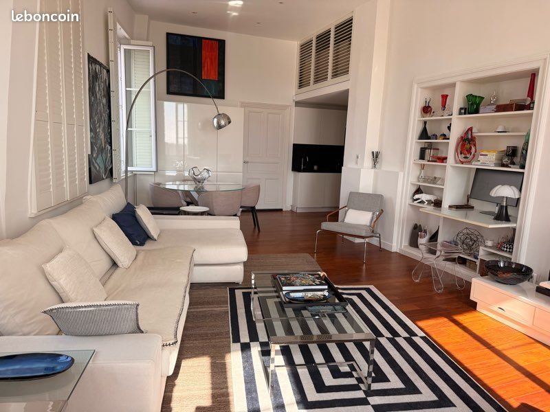 Appartement à louer, 74m², Cannes