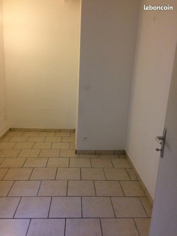 Maison à louer, 75m², Jonquières