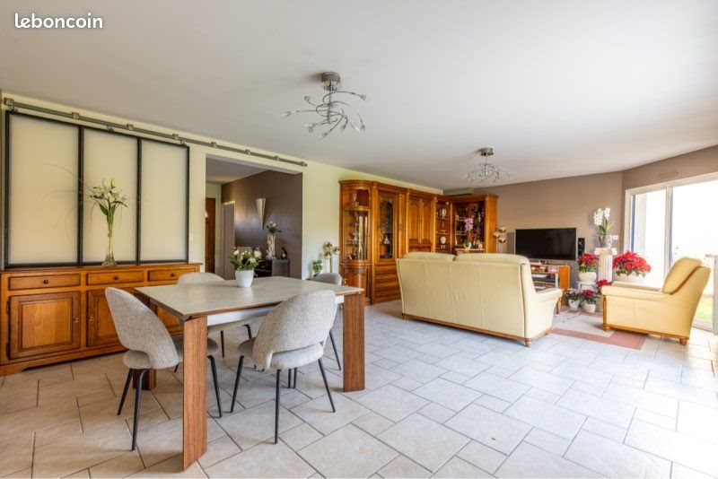 Maison à vendre, 135m², Saint-Père-Marc-en-Poulet