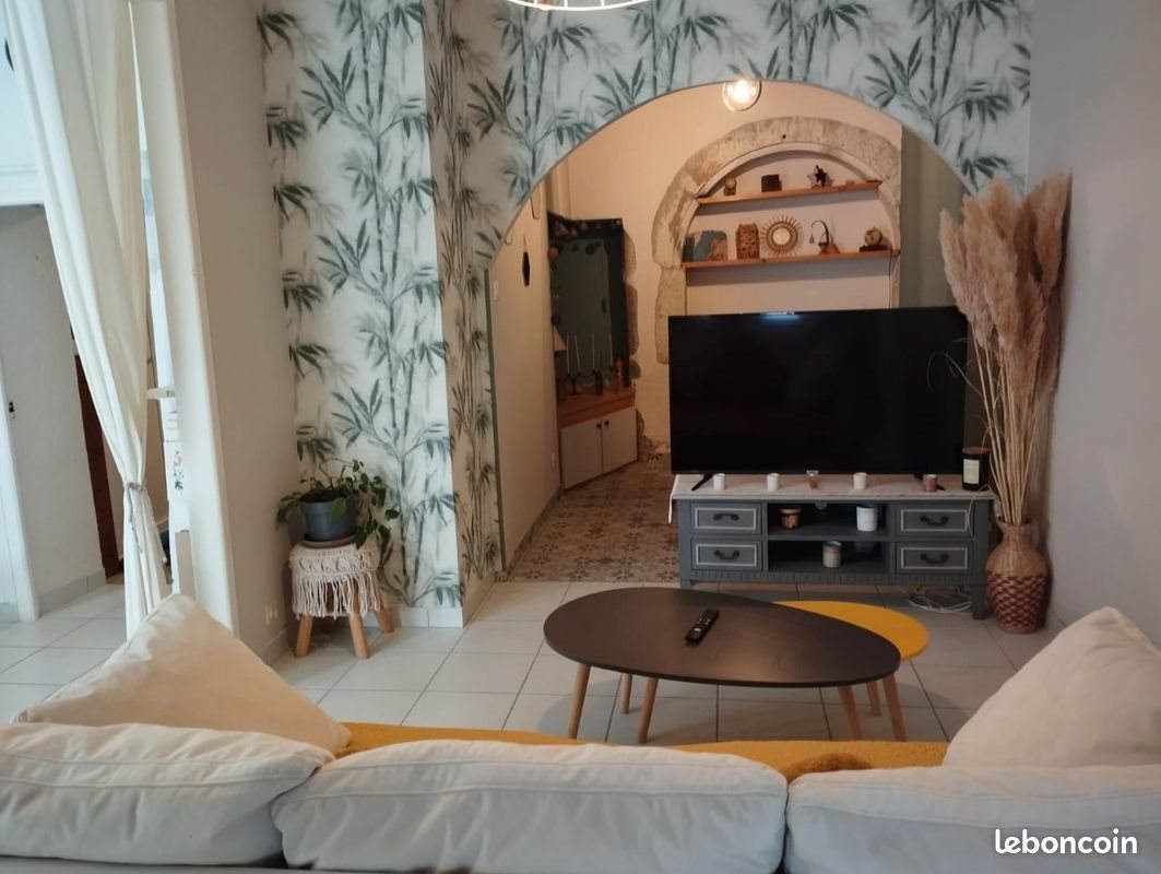 Maison à louer, 95m², Augignac