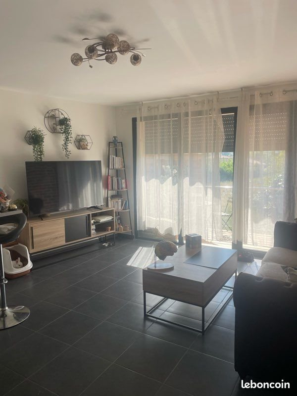 Appartement à louer, 44m², Saint-Privat-des-Vieux