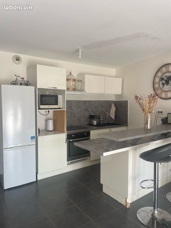 Appartement à louer, 44m², Saint-Privat-des-Vieux