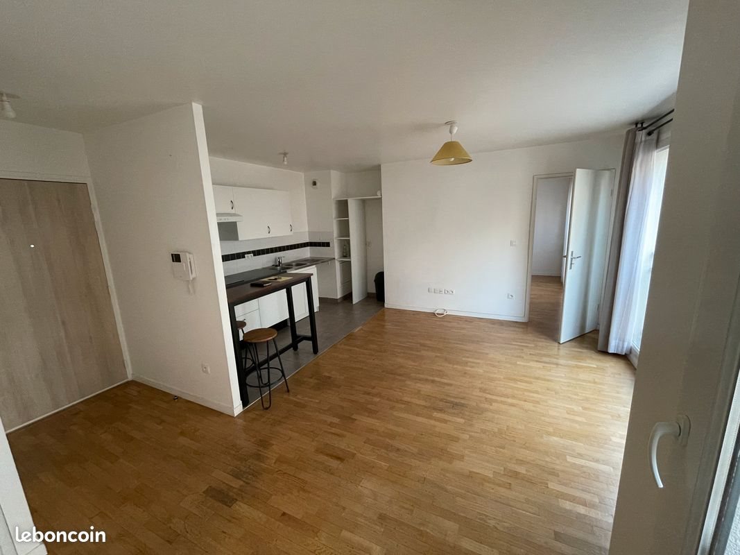 Appartement à louer, 41m², Suresnes