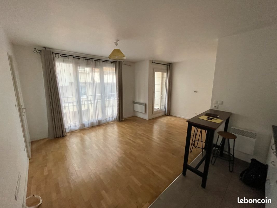 Appartement à louer, 41m², Suresnes