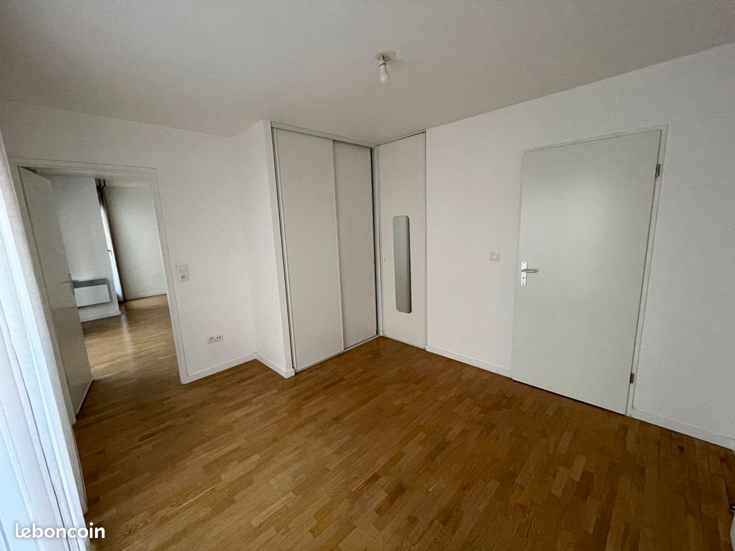 Appartement à louer, 41m², Suresnes