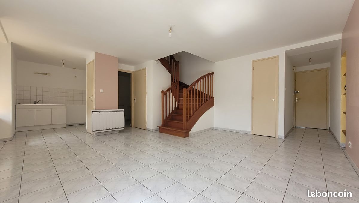 Appartement à louer, 56m², Rohan