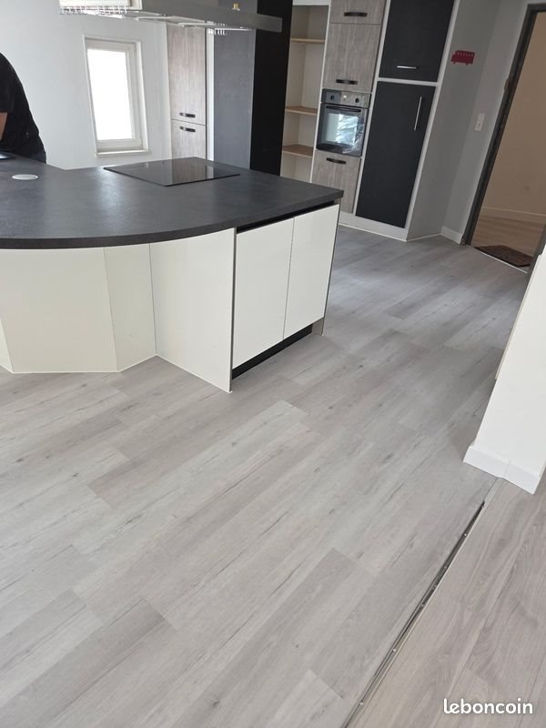Appartement à louer, 110m², Many
