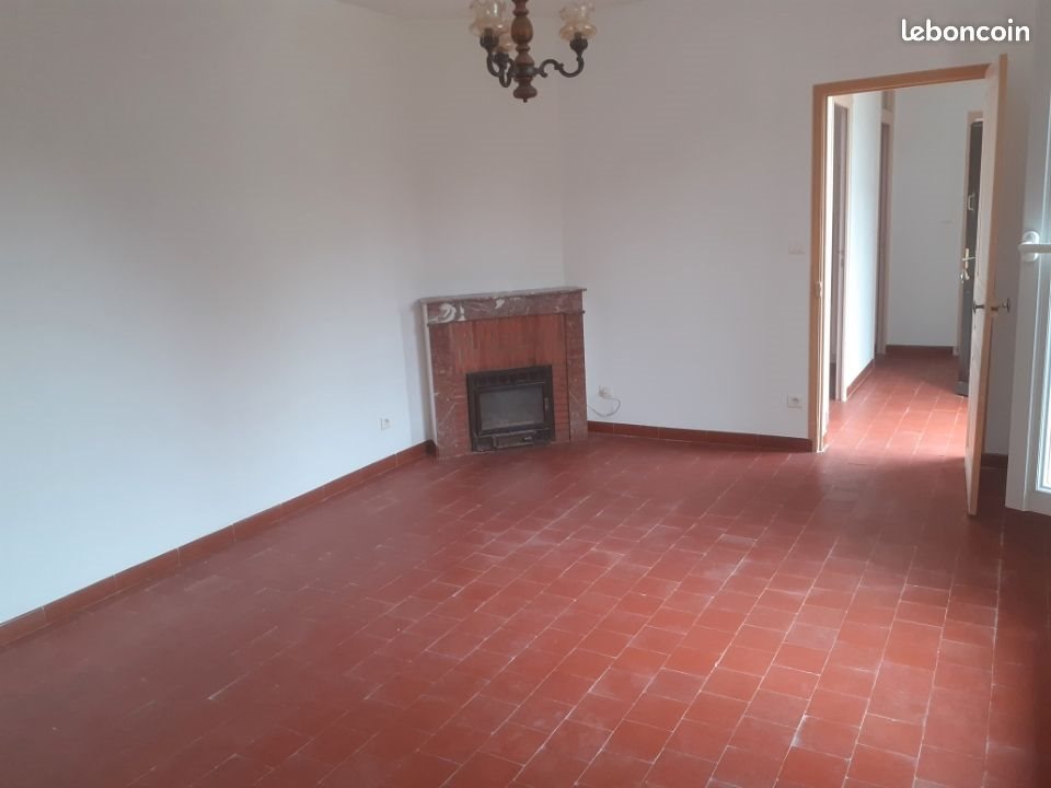 Maison à louer, 1m², Veaugues