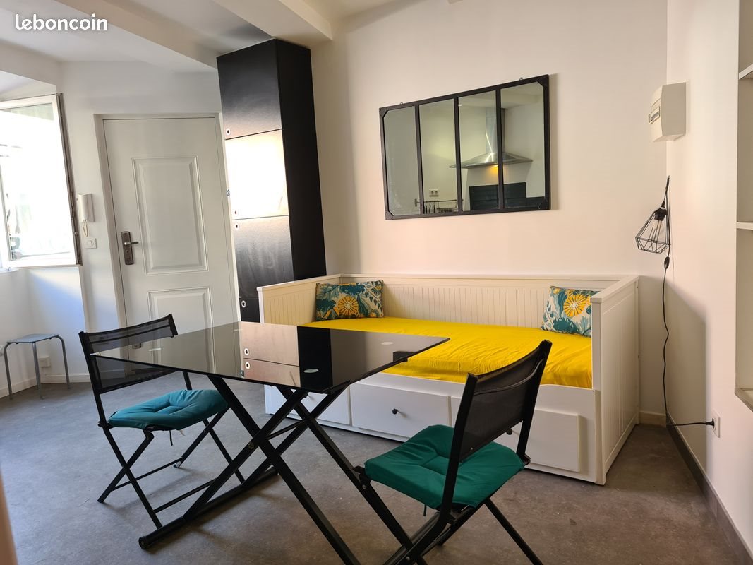 Appartement à louer, 27m², Alès