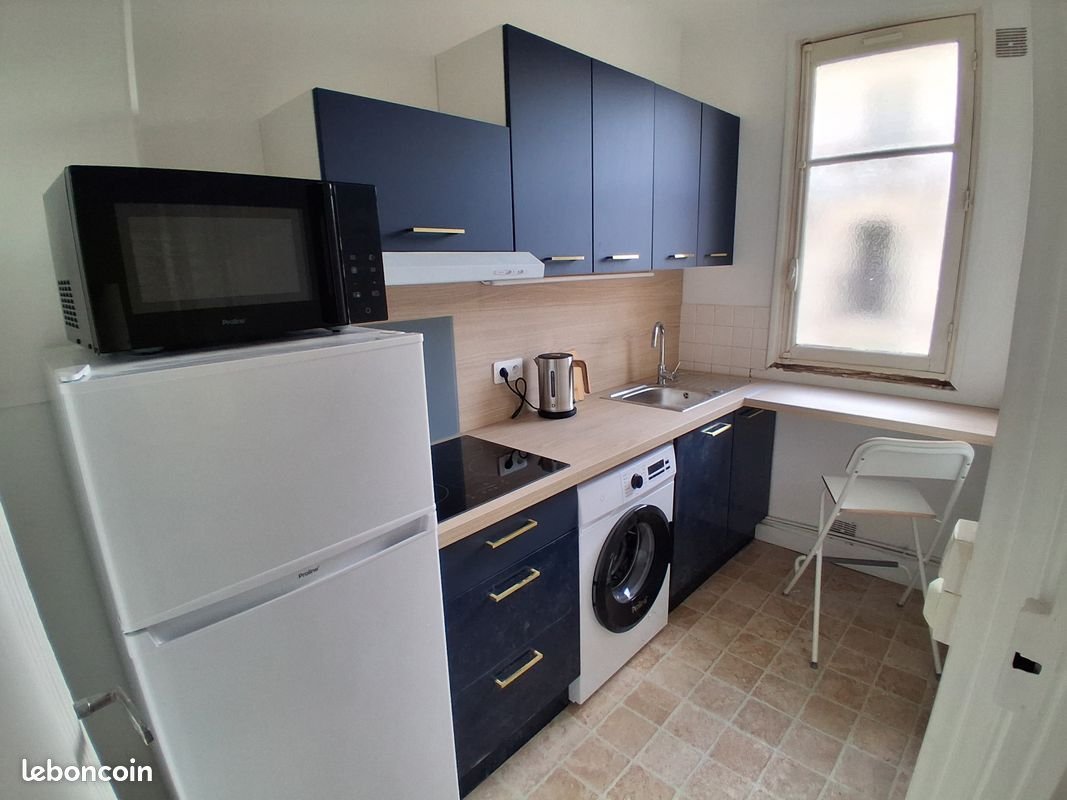 Appartement à louer, 23m², Paris 18ème