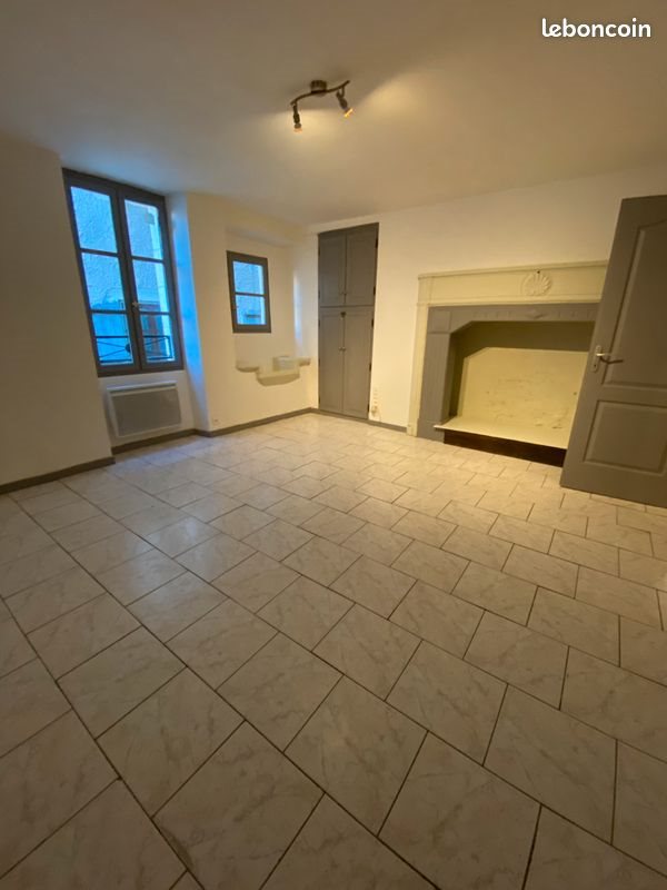 Appartement à louer, 76m², Puy-l'Evêque