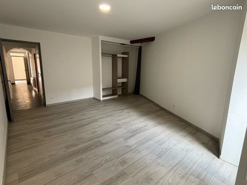 Appartement à louer, 85m², Meynes
