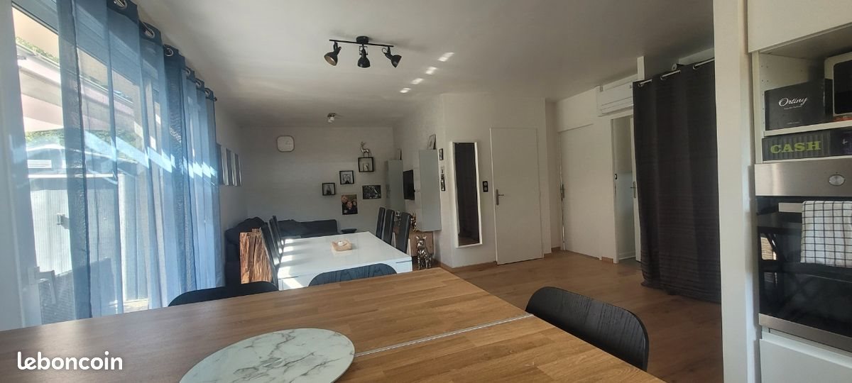 Maison à vendre, 70m², Saint-Genès-Champanelle
