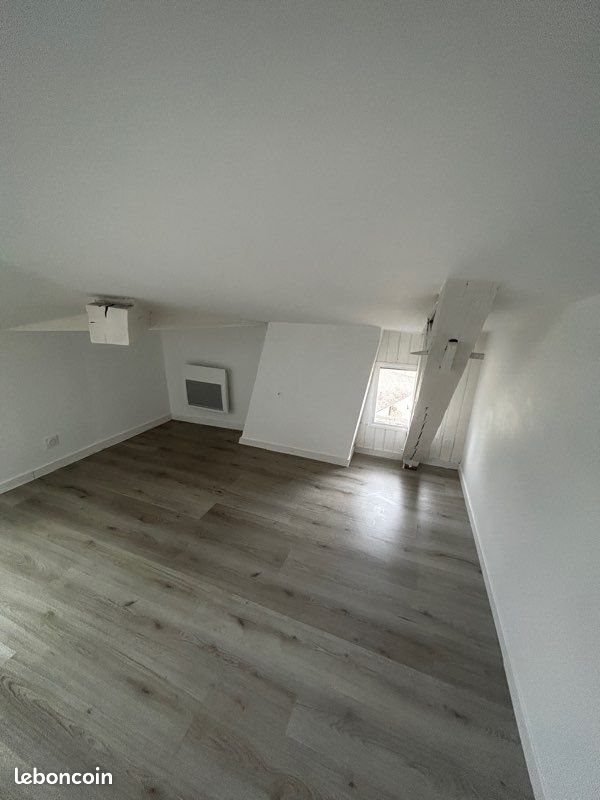 Appartement à louer, 60m², Lussac