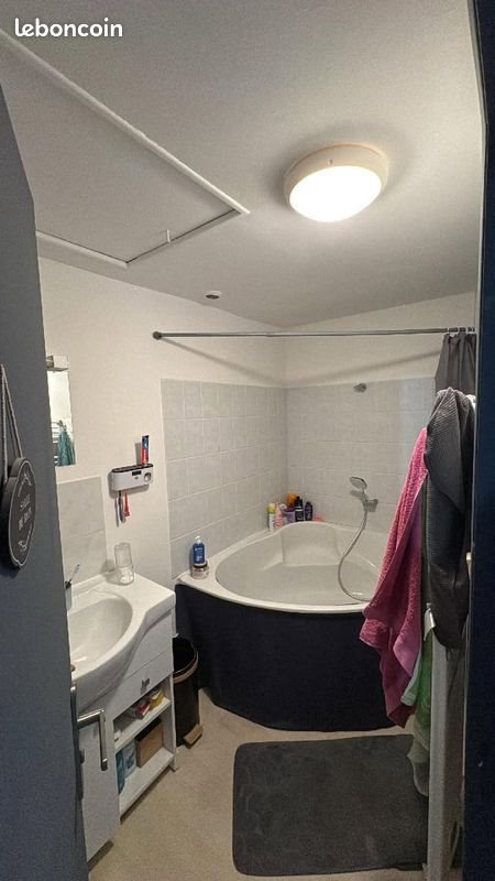 Appartement à louer, 72m², Guînes