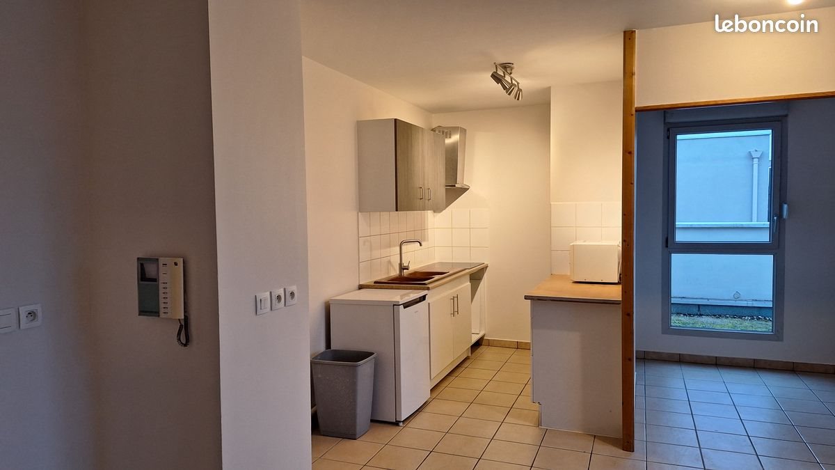 Appartement à louer, 46m², Vaulx-en-Velin