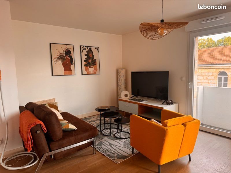 Appartement à louer, 47m², Talence