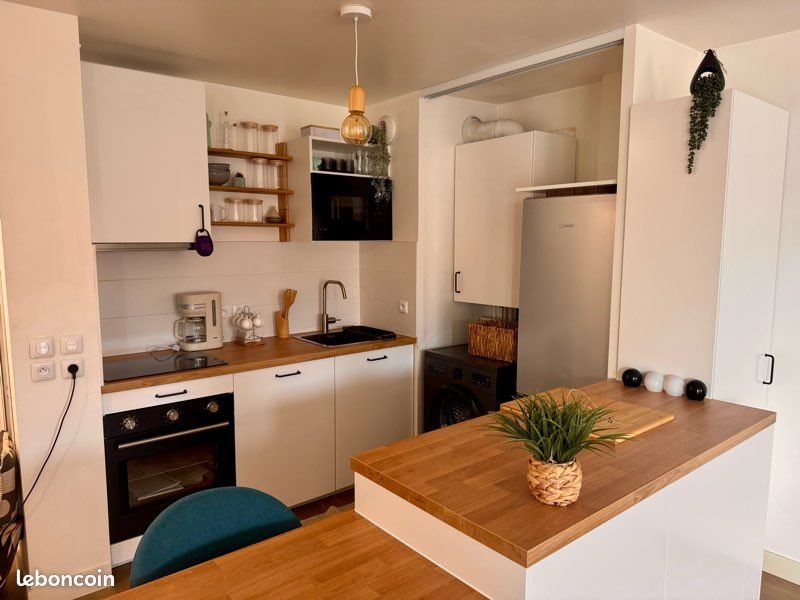 Appartement à louer, 47m², Talence