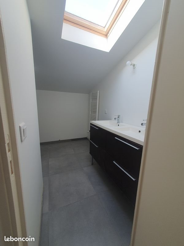 Appartement à louer, 66m², Billom